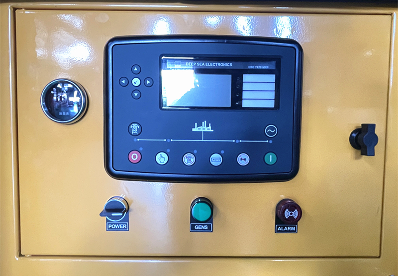 Walt Power Diesel Generator control panel installs Deep Sea DSE7420 controller.